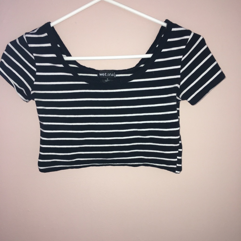 Black and white crop top